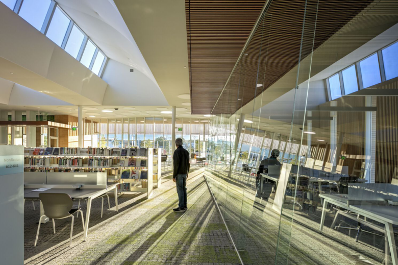 CABQ 国际地区图书馆​由 RMKM Architecture 设计