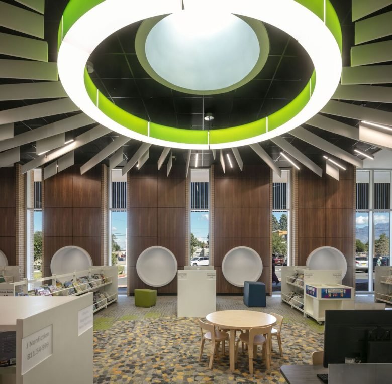 CABQ 国际地区图书馆​由 RMKM Architecture 设计