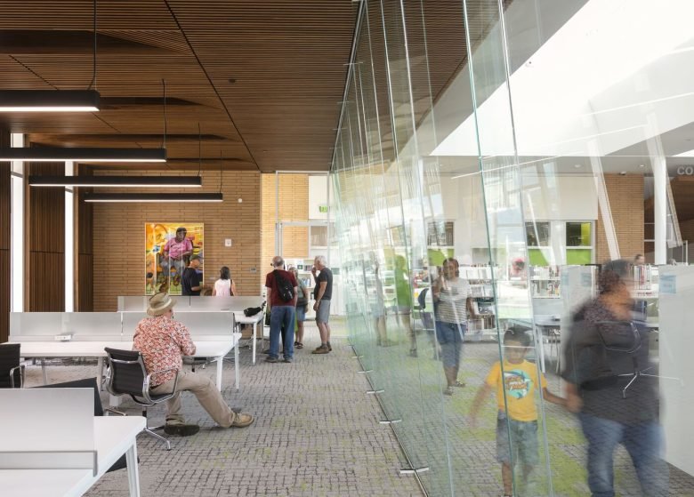 CABQ 国际地区图书馆​由 RMKM Architecture 设计