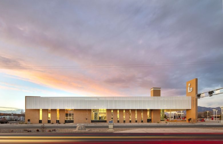 CABQ 国际地区图书馆​由 RMKM Architecture 设计