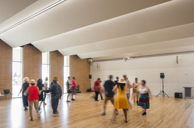 CABQ 国际地区图书馆​由 RMKM Architecture 设计