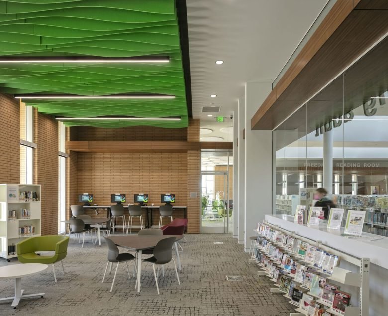 CABQ 国际地区图书馆​由 RMKM Architecture 设计