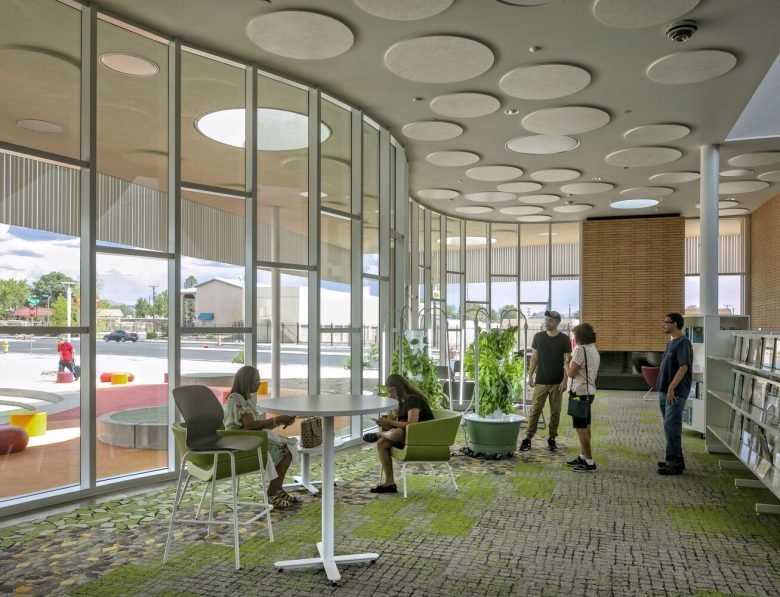 CABQ 国际地区图书馆​由 RMKM Architecture 设计