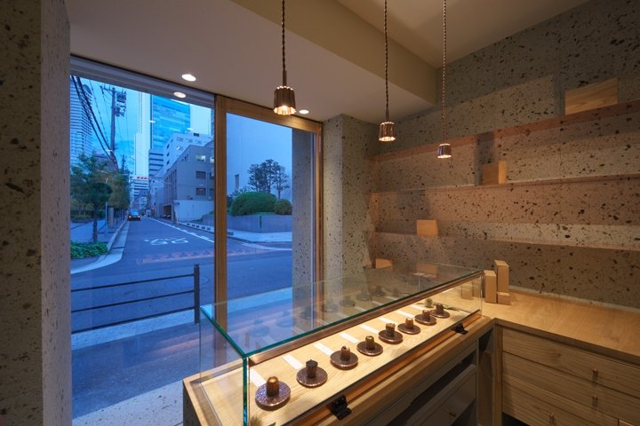 CANELÉ du JAPON doudou by Asano Geijyutsu inc.，大阪 – 日本