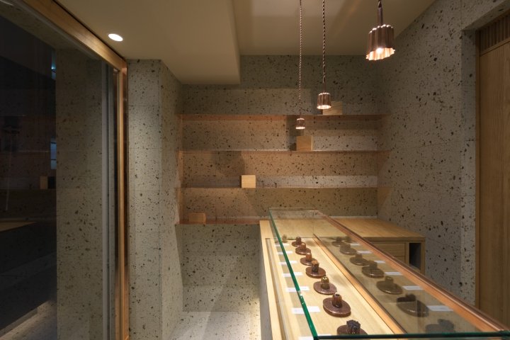 CANELÉ du JAPON doudou by Asano Geijyutsu inc.，大阪 – 日本