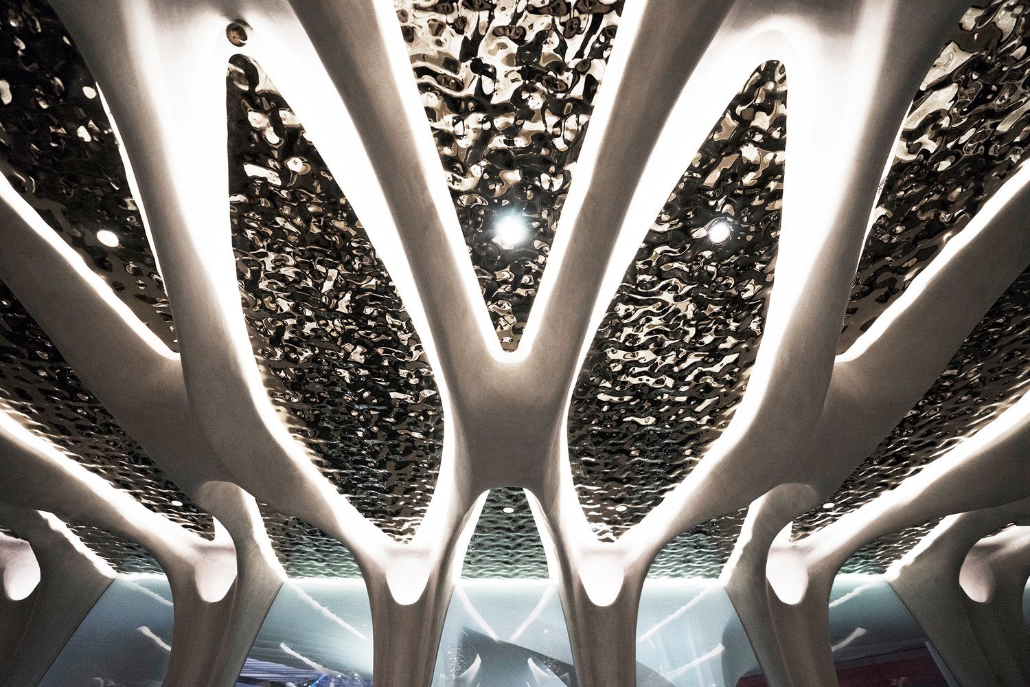 CAA Architects 设计的 CASA TALIA 餐厅