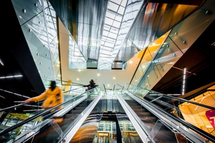 JHP 设计的 CITYPARK 购物中心，格拉茨 – 奥地利