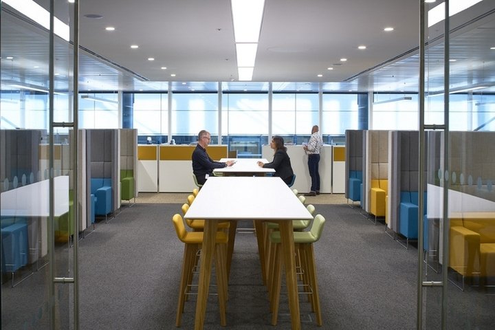 CMS 办公室，由 KKS 和 MCM Architecture 设计，英国伦敦