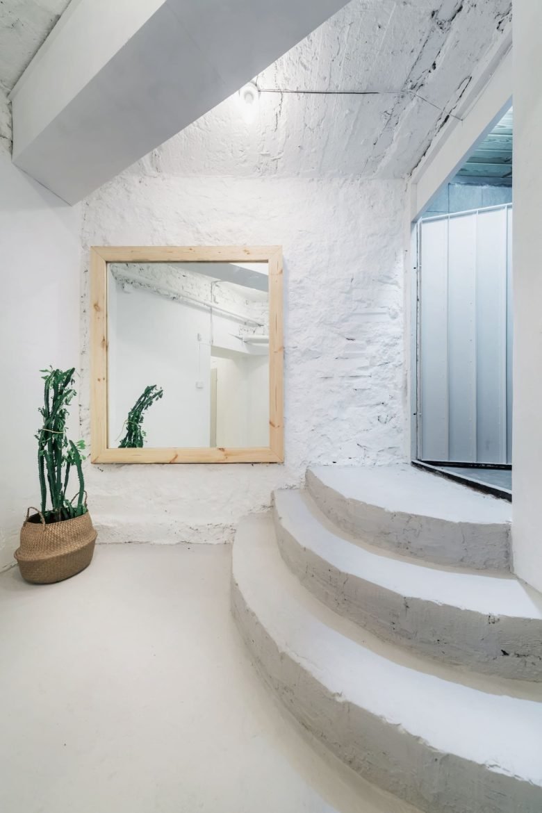 СOK – TABOORET 的性用品商店和咖啡馆 СOK – TABOORET 的性用品商店和咖啡馆