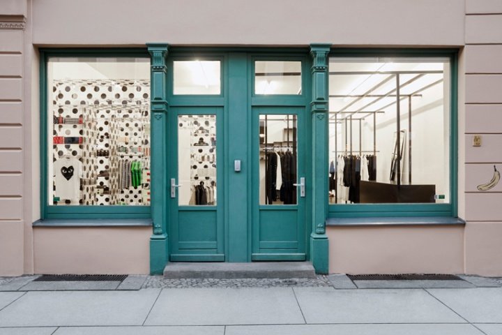 德国柏林川久保玲 (Rei Kawakubo) 翻新 COMME des GARCONS 店铺