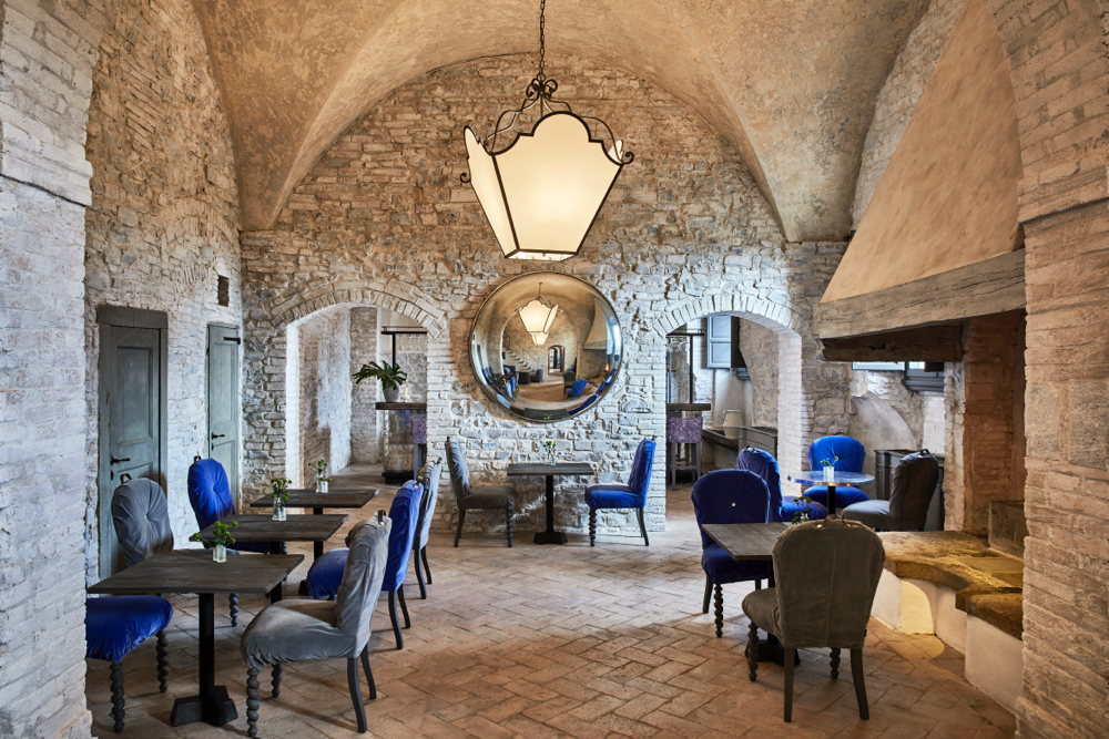 COMO Castello del Nero 酒店，Paola Navone 设计