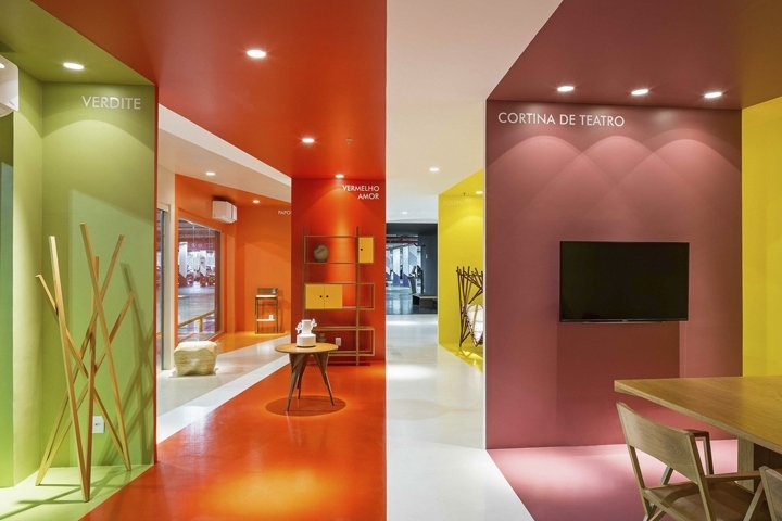 COR Shop 由 BLOCO Arquitetos 设计，巴西利亚