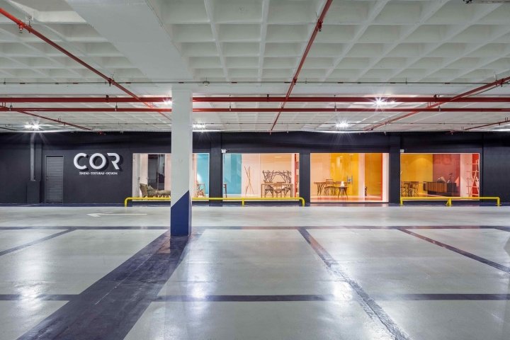 COR Shop 由 BLOCO Arquitetos 设计，巴西利亚