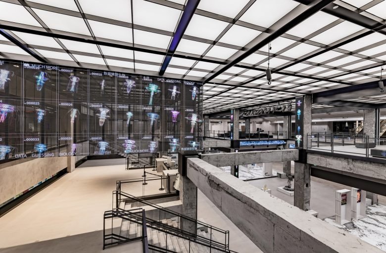 Lam Lighting Design 的 COSMO-INNERCO 店