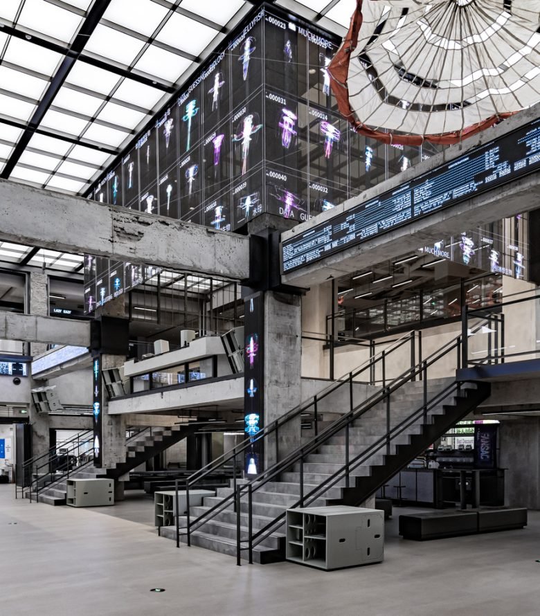 Lam Lighting Design 的 COSMO-INNERCO 店