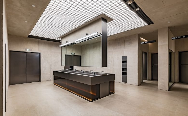 Lam Lighting Design 的 COSMO-INNERCO 店