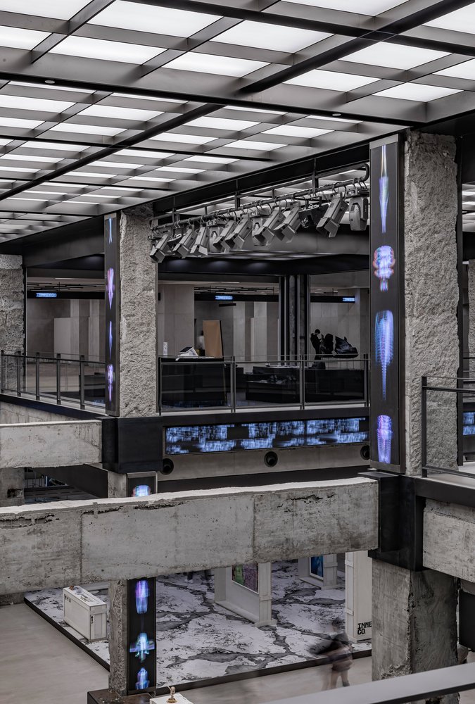 Lam Lighting Design 的 COSMO-INNERCO 店