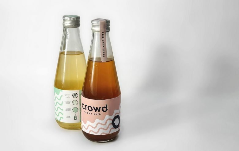 CROWD 纯素开菲尔，由 KONTORA 设计机构设计