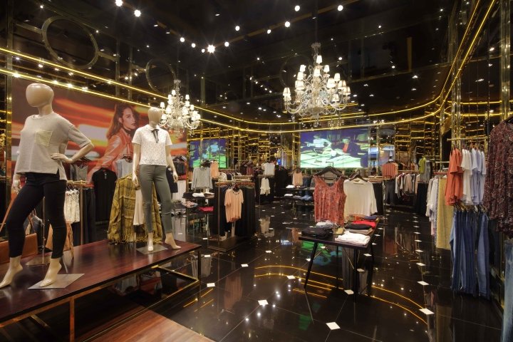 Botner 设计的 Cuesta Blanca Alto Rosario 商店 – Pecina Arquitectos,罗萨里奥 – 阿根廷 Botner 设计的 Cuesta Blanca Alto Rosario 商店 – Pecina Arquitectos,罗萨里奥 – 阿根廷