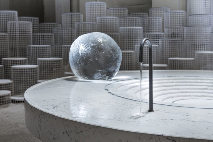 意大利米兰 Snarkitecture 设计的 Caesarstone“Altered States”装置