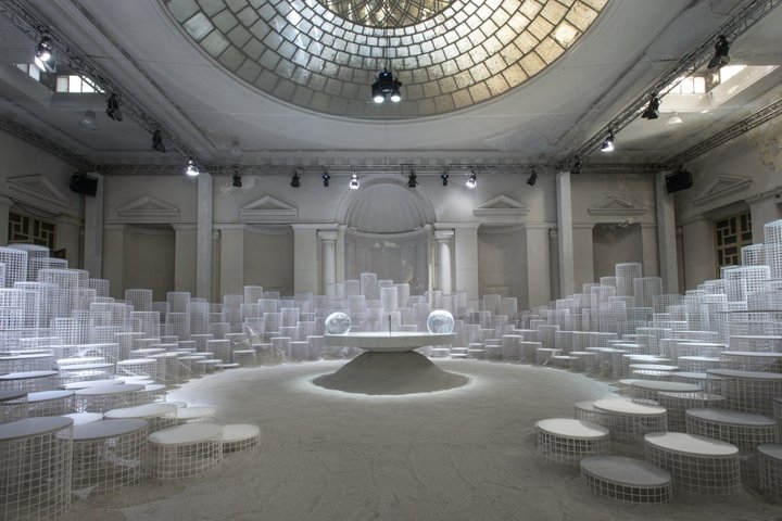 意大利米兰 Snarkitecture 设计的 Caesarstone“Altered States”装置