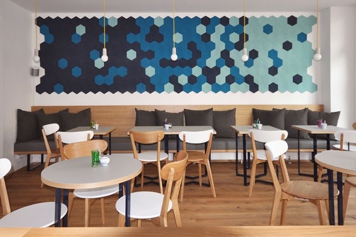 Café Blá by ALPHA RKD & LOVA，德国慕尼黑