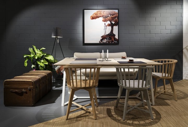 德国马克多夫 Konrad Knoblauch GmbH 的咖啡厅 - 办公室 - 商店 德国马克多夫 Konrad Knoblauch GmbH 的咖啡厅 - 办公室 - 商店