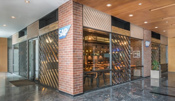 SAP 自助餐厅，由 Blue Leaves Design Group 设计，印度古尔冈