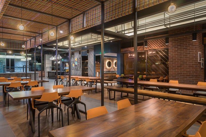 SAP 自助餐厅，由 Blue Leaves Design Group 设计，印度古尔冈