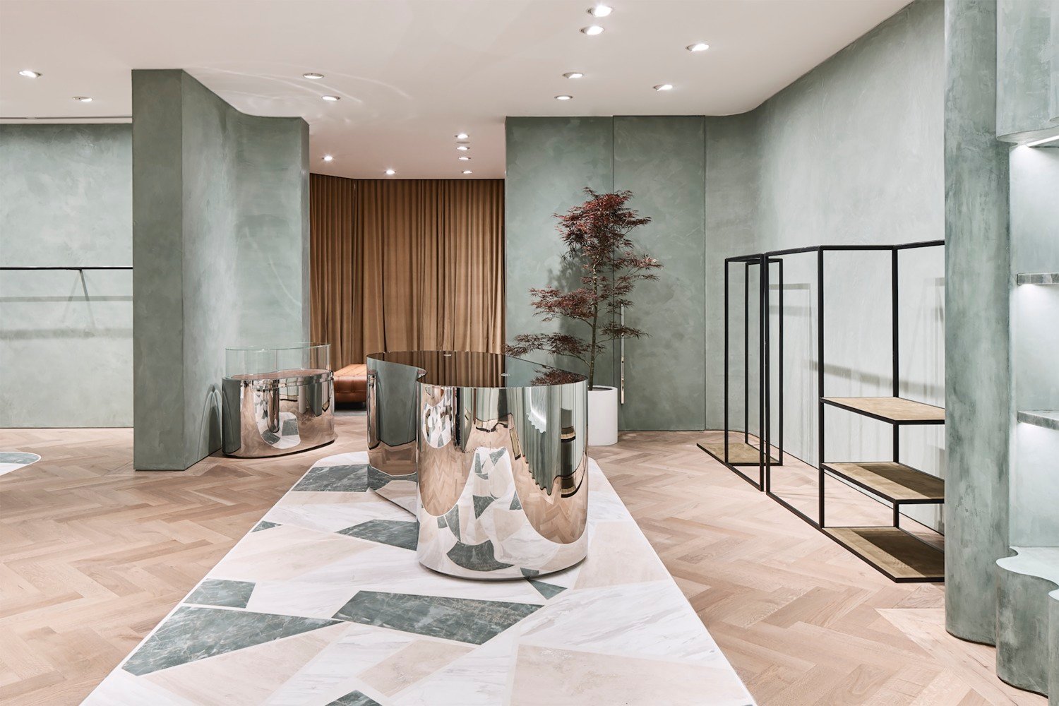 Akin Atelier 的 Camilla & Marc 旗舰店