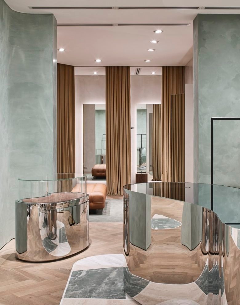 Akin Atelier 的 Camilla & Marc 旗舰店