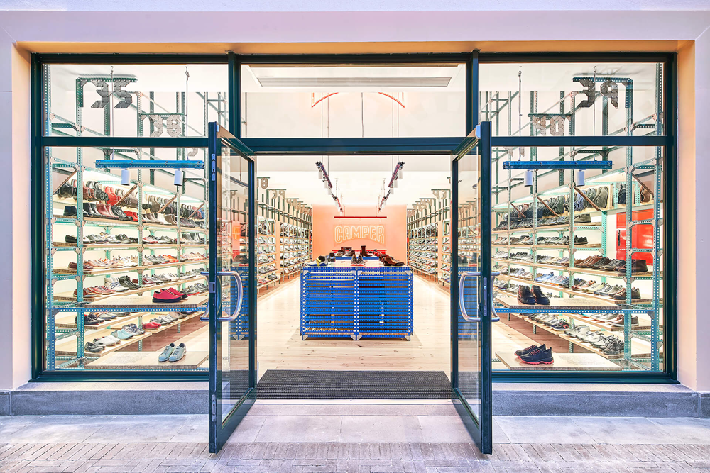 Oficina Penadés 设计的 Camper 商店 Oficina Penadés 设计的 Camper 商店