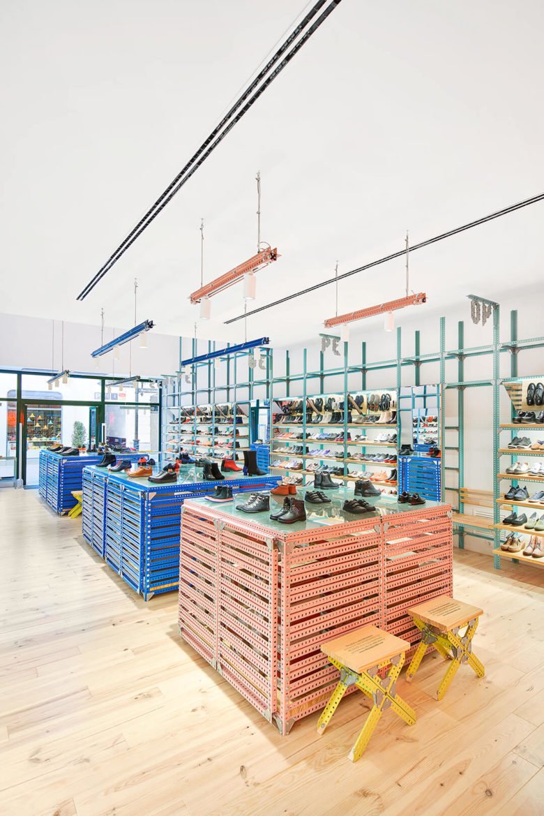 Oficina Penadés 设计的 Camper 商店 Oficina Penadés 设计的 Camper 商店