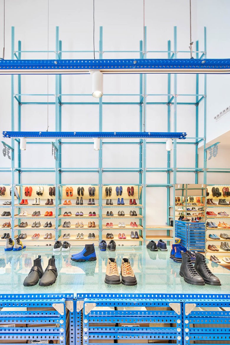 Oficina Penadés 设计的 Camper 商店 Oficina Penadés 设计的 Camper 商店