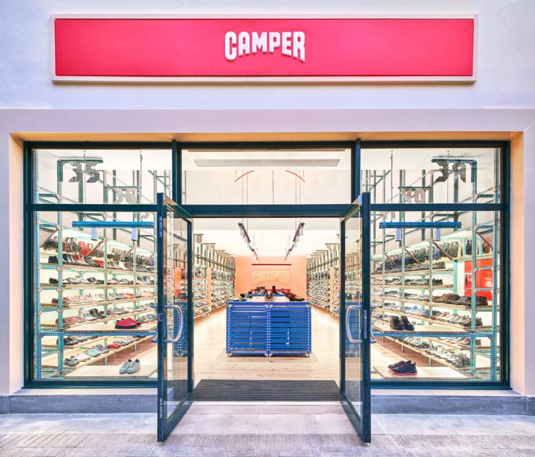 Oficina Penadés 设计的 Camper 商店 Oficina Penadés 设计的 Camper 商店