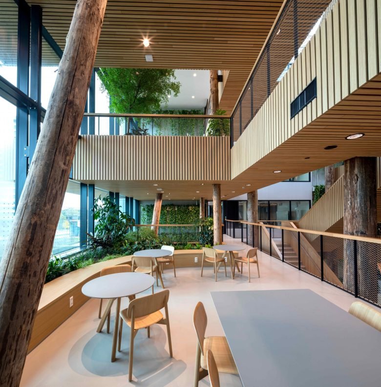 鹿特丹伊拉斯姆斯大学沃德斯坦校区 / Paul de Ruiter Architects