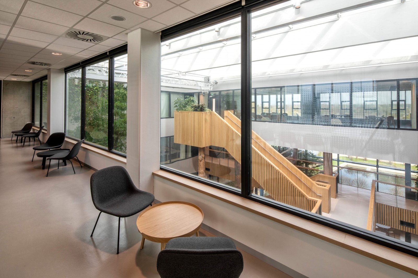 鹿特丹伊拉斯姆斯大学沃德斯坦校区 / Paul de Ruiter Architects