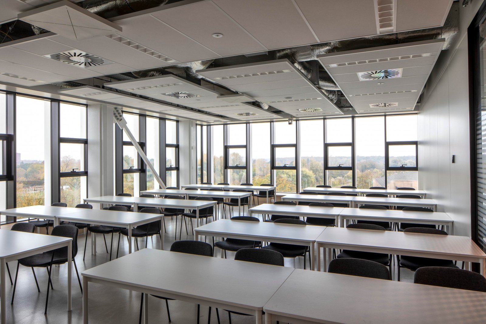 鹿特丹伊拉斯姆斯大学沃德斯坦校区 / Paul de Ruiter Architects