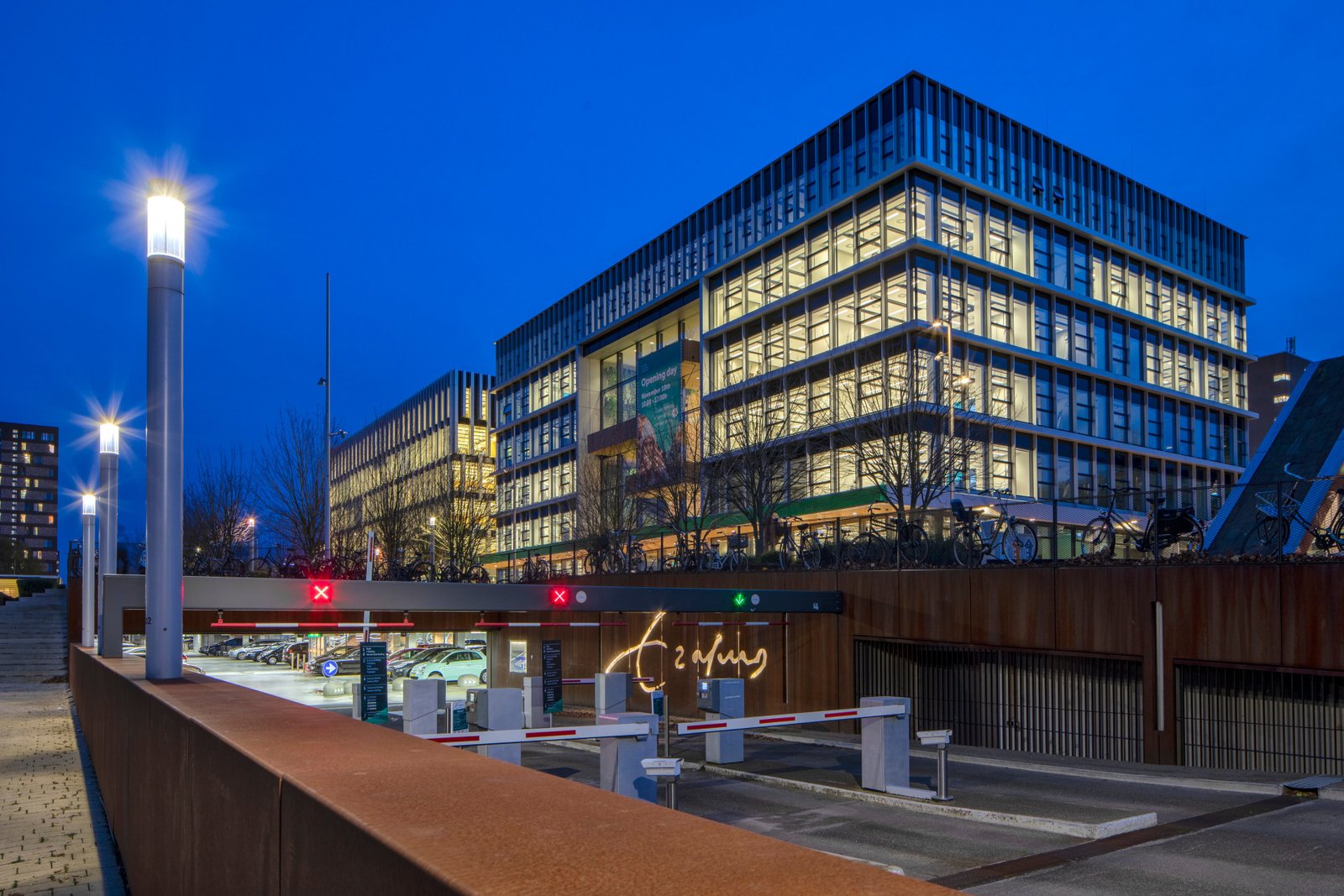 鹿特丹伊拉斯姆斯大学沃德斯坦校区 / Paul de Ruiter Architects