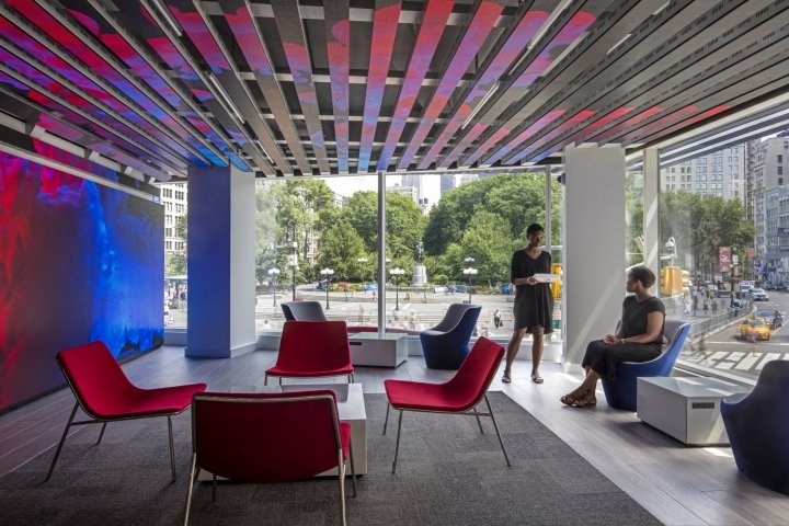 纽约市 CallisonRTKL 的第一资本联合广场旗舰店 纽约市 CallisonRTKL 的第一资本联合广场旗舰店