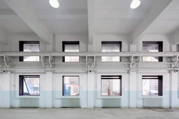 如恩设计的汽车车间和办公室，中国北京