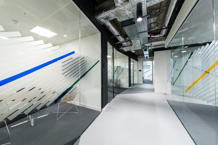 CareerBuilder Office by Oktra，英国伦敦