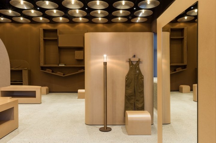 卡哈特 W.I.P. Faye Toogood 商店,英国伦敦 卡哈特 W.I.P. Faye Toogood 商店,英国伦敦