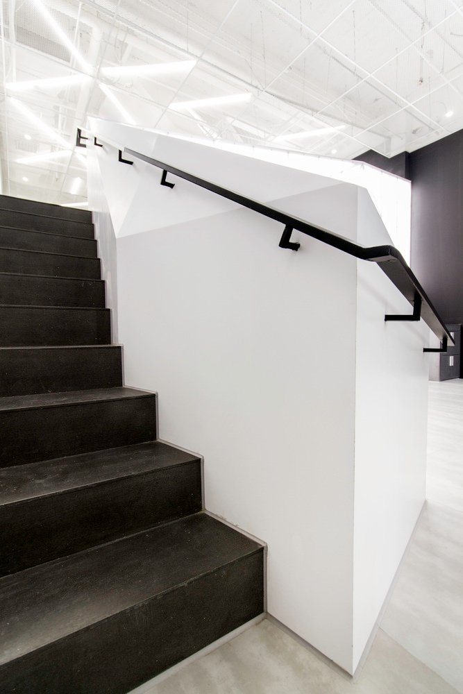 卡利美发沙龙 by maison h 卡利美发沙龙 by maison h