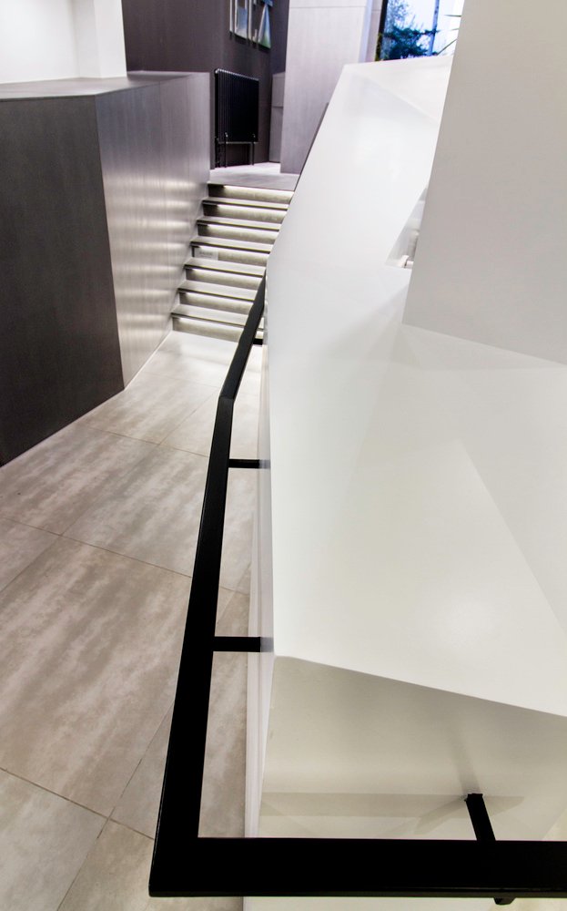 卡利美发沙龙 by maison h 卡利美发沙龙 by maison h