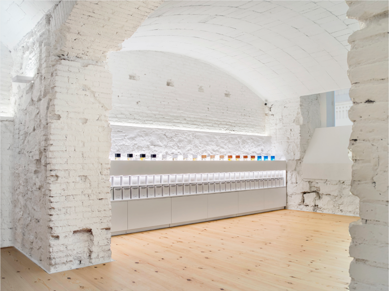 卡纳商店 / Jofre Roca Arquitectes 卡纳商店 / Jofre Roca Arquitectes