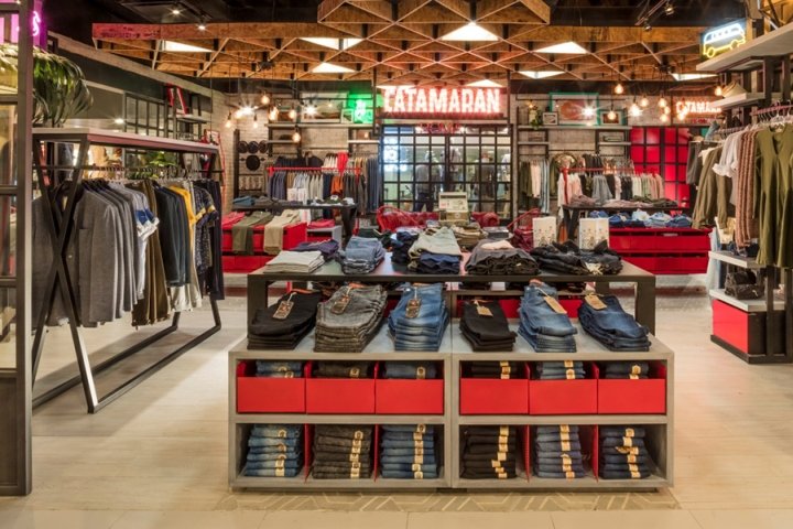 Grup Idea Mexico 位于 Palacio de Hierro 的双体船，Colonia Roma – 墨西哥