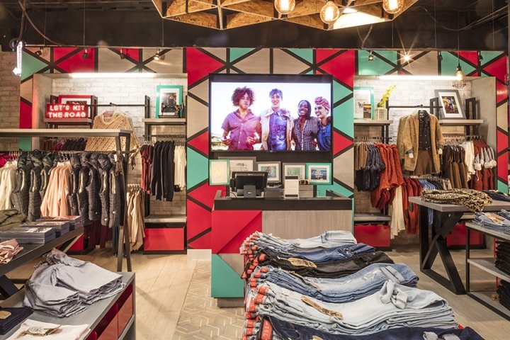 Grup Idea Mexico 位于 Palacio de Hierro 的双体船，Colonia Roma – 墨西哥