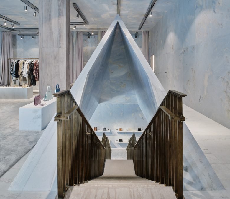 Valerio Olgiati 设计的 Céline 旗舰店