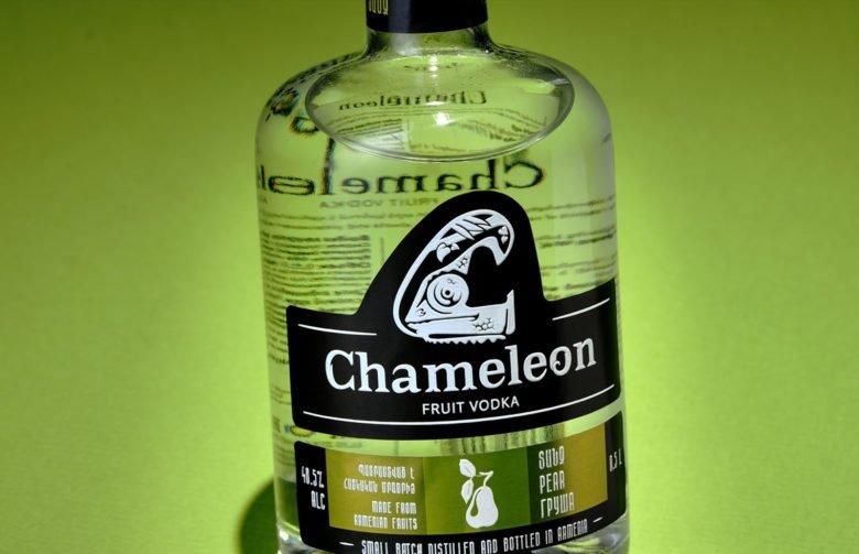 MAROG Creative Agency 的变色龙水果伏特加品牌